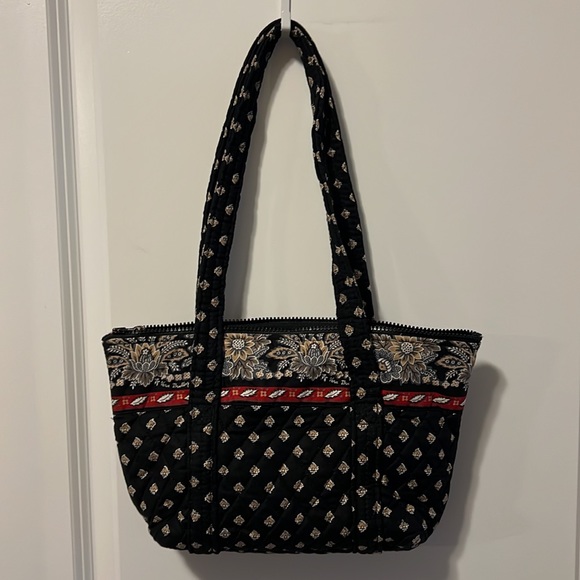 Retired Vera Bradley Petite Paddy in classic back pocketbook - Picture 5 of 5